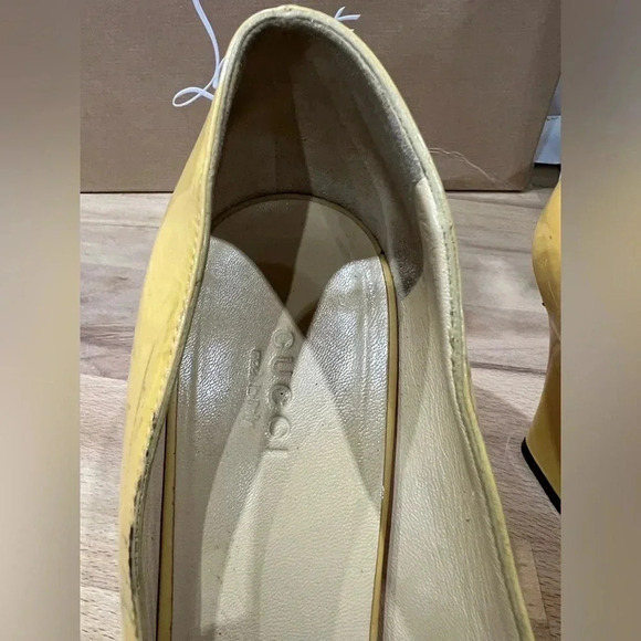 Gucci Yellow  Patent Leather Wedges in size 8.5 - Picture 9 of 11